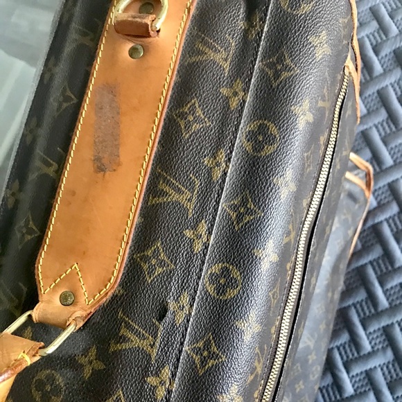 Vintage Louis Vuitton Garment Carrier - Picture 10 of 16